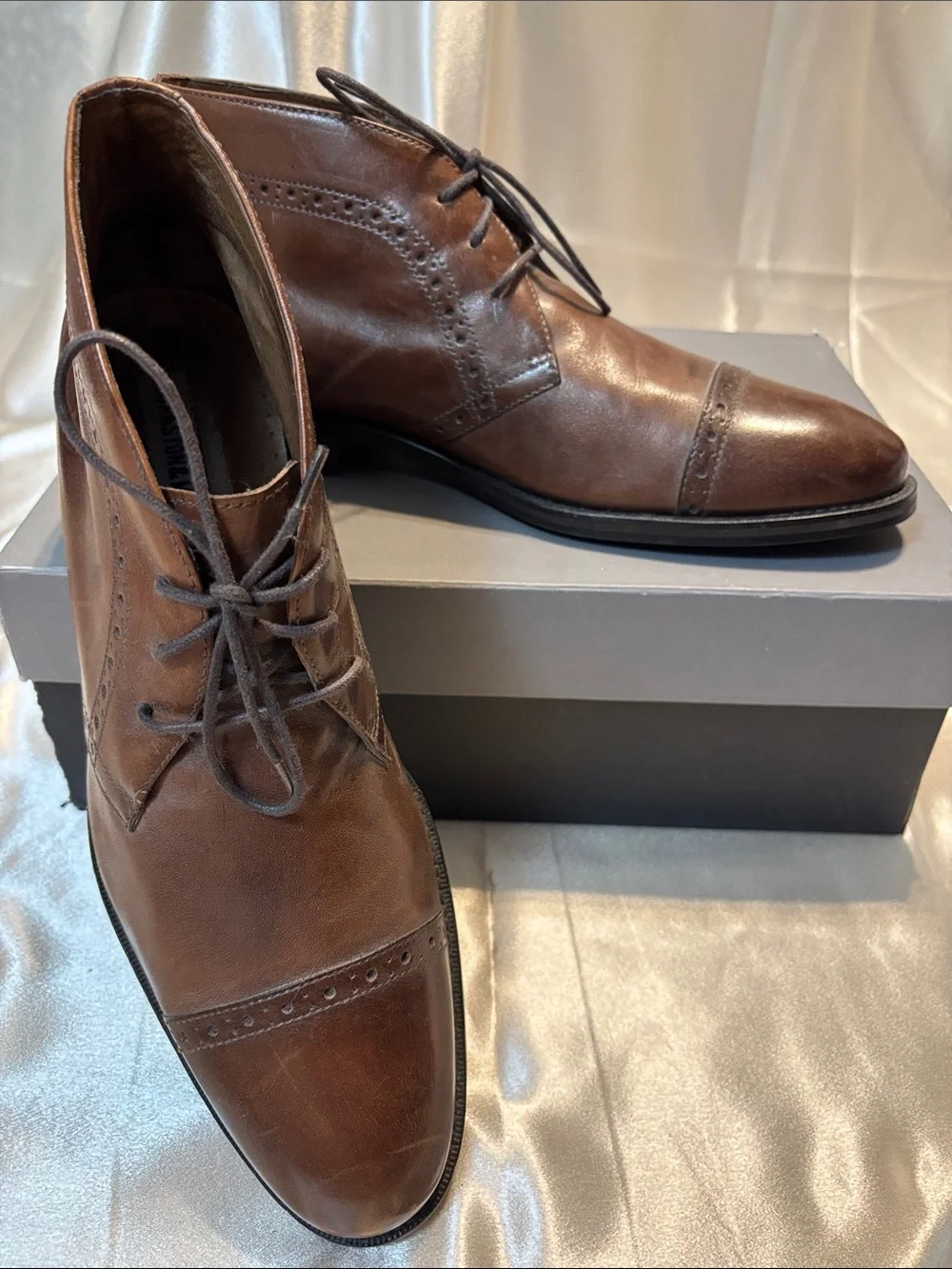 Johnston & Murphy Men's Brown Leather Calfskin Chukka Boots